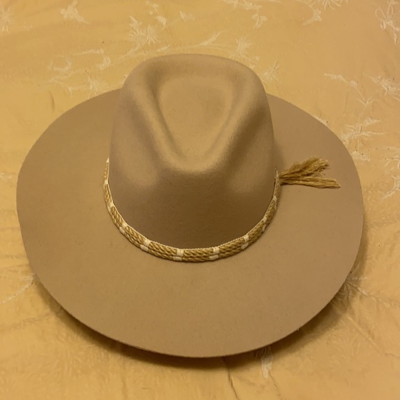 Anthropology Camel wool hat. - Picture 2 of 6